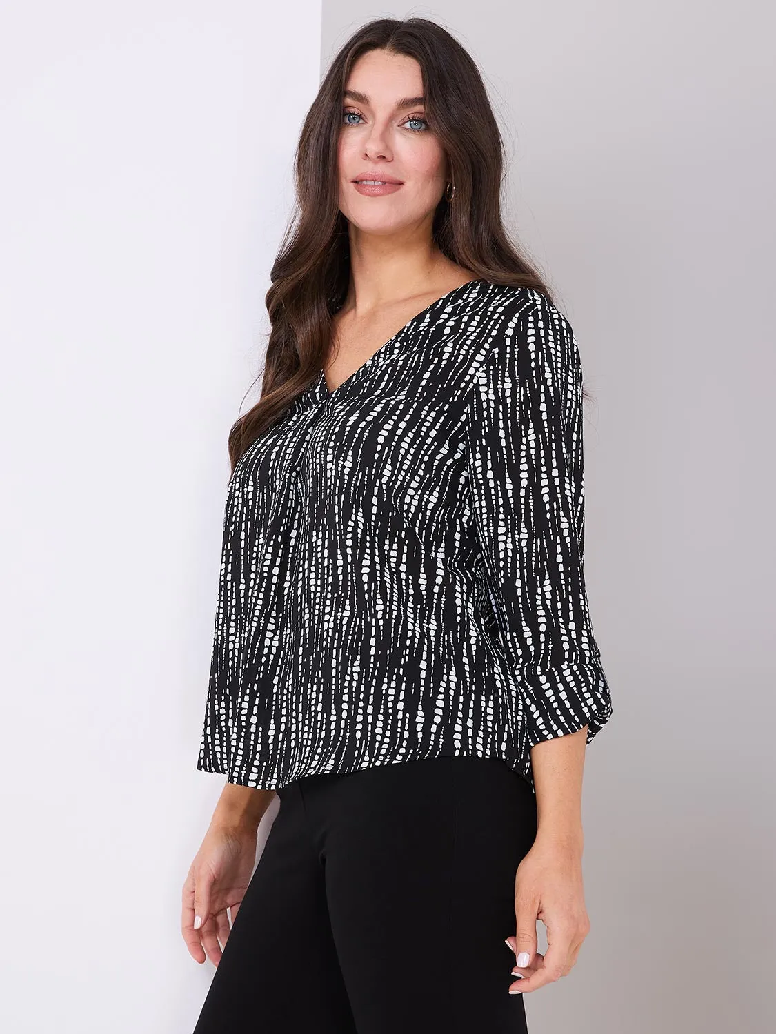 Abstract Print V-Neck Long Sleeve Popover Blouse