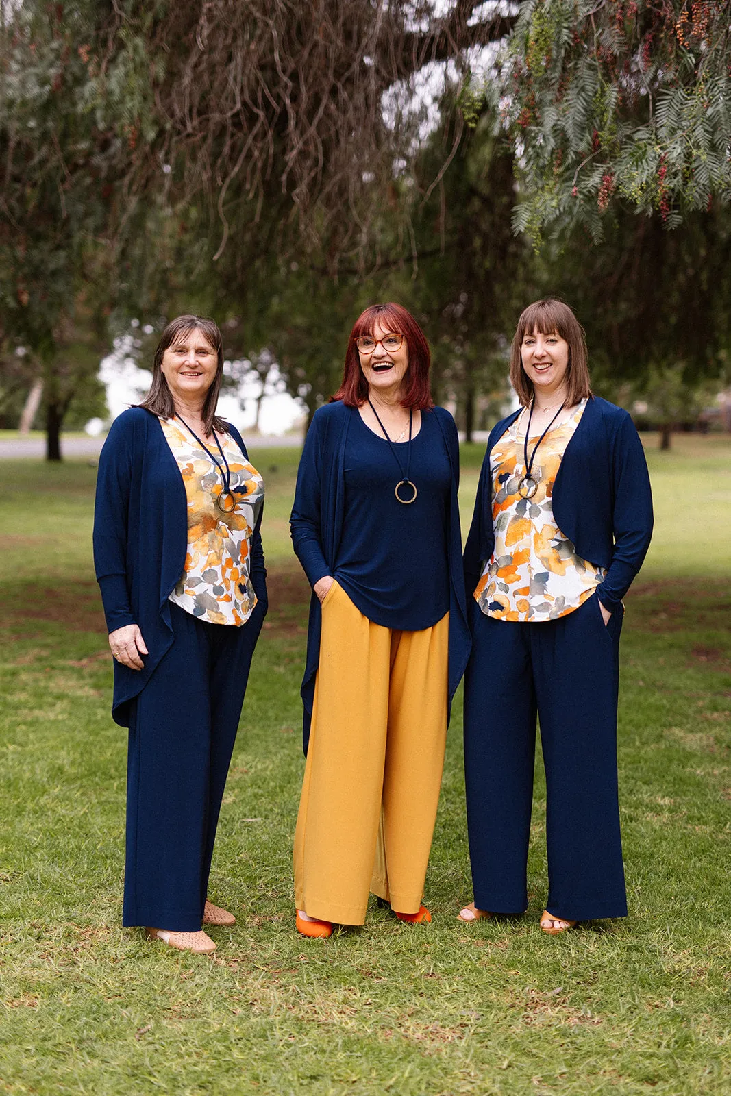 AQUILA Wide Leg Pant in Navy Allure