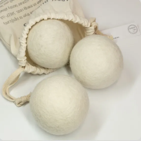 Dryer balls wool felt