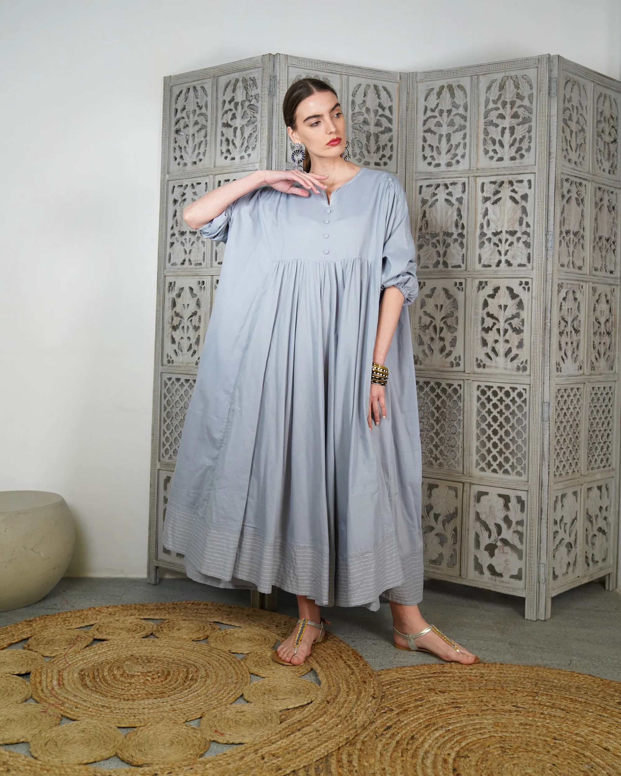 Embroidered v-neck with buttons and klosh design waist gathered with half quarter sleeves cotton kaftan 2616 - قفطان