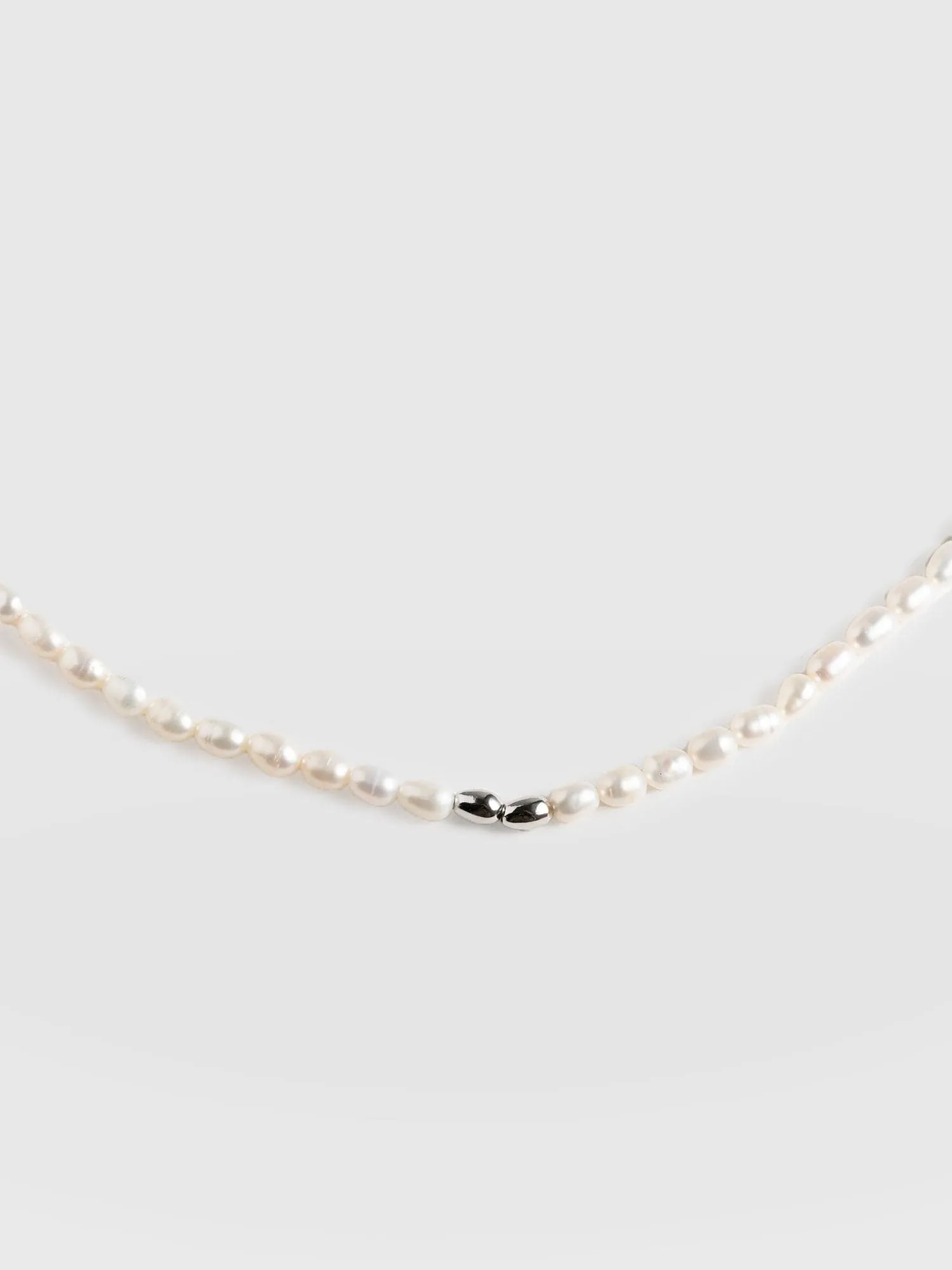 Jacqueline Pearl Necklace - Silver