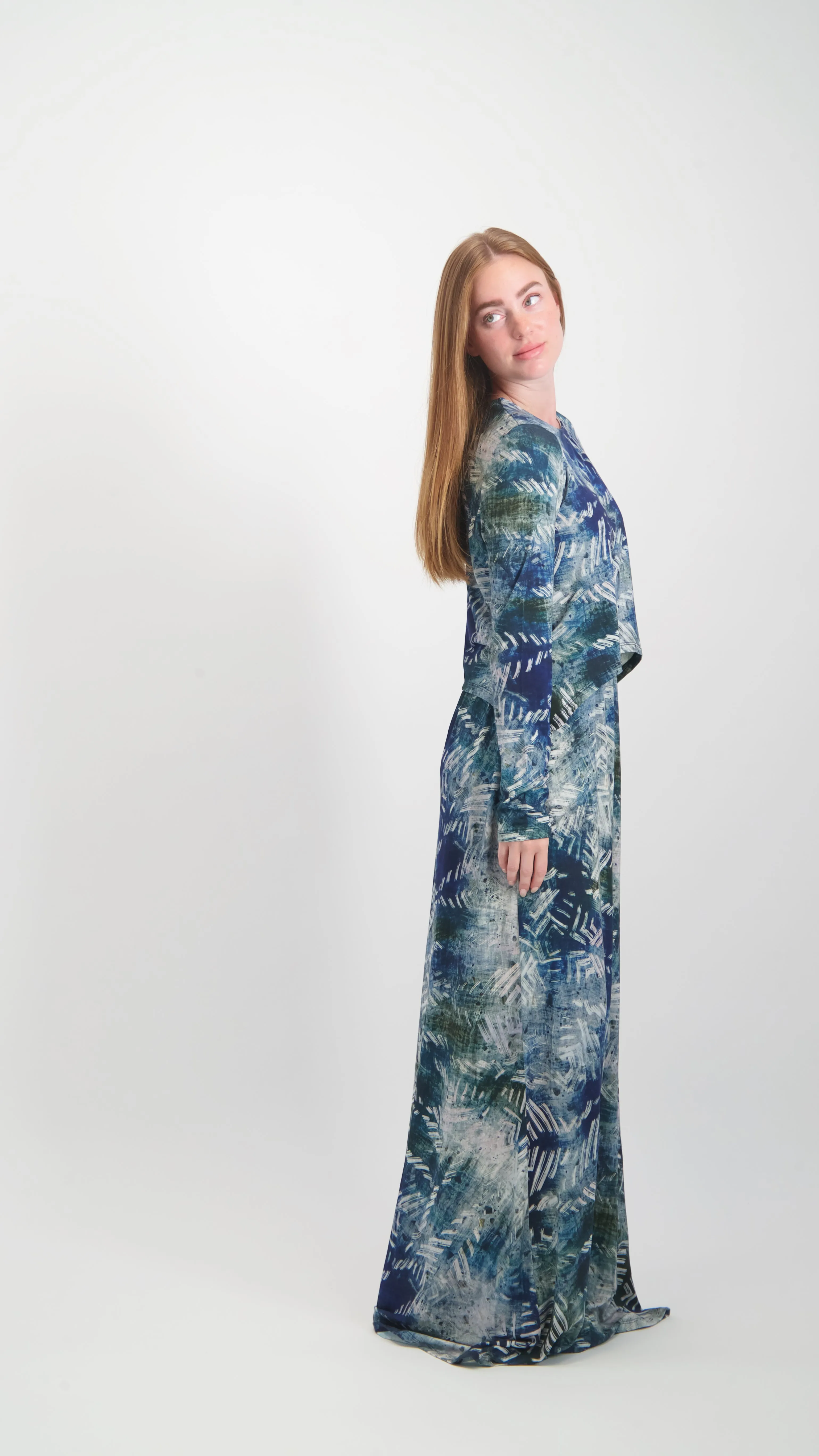 Maxi Nursing Dress / Navy Splash