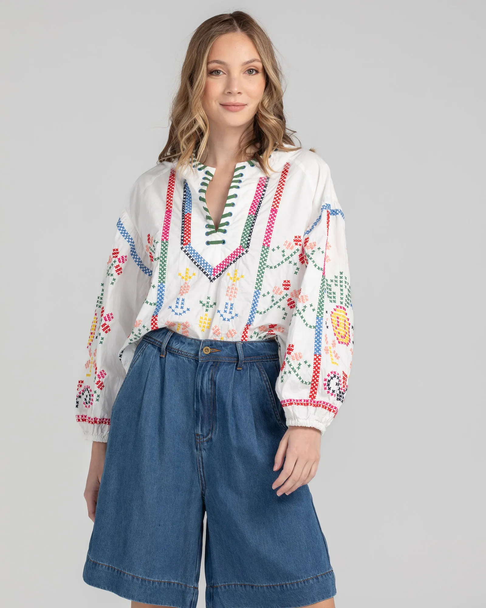 Mia Embroidered Top - White