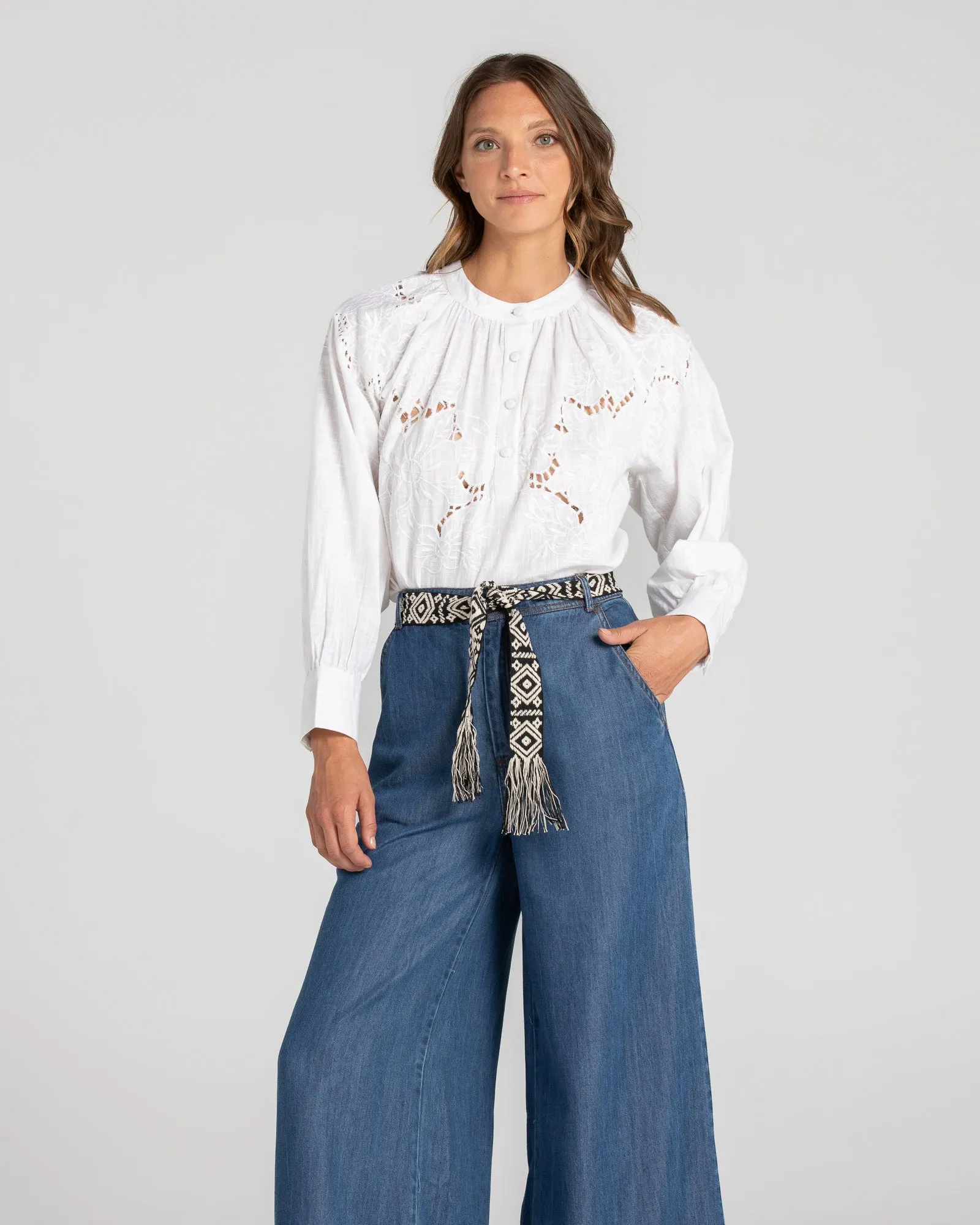 Nyra Embroidered Top - White