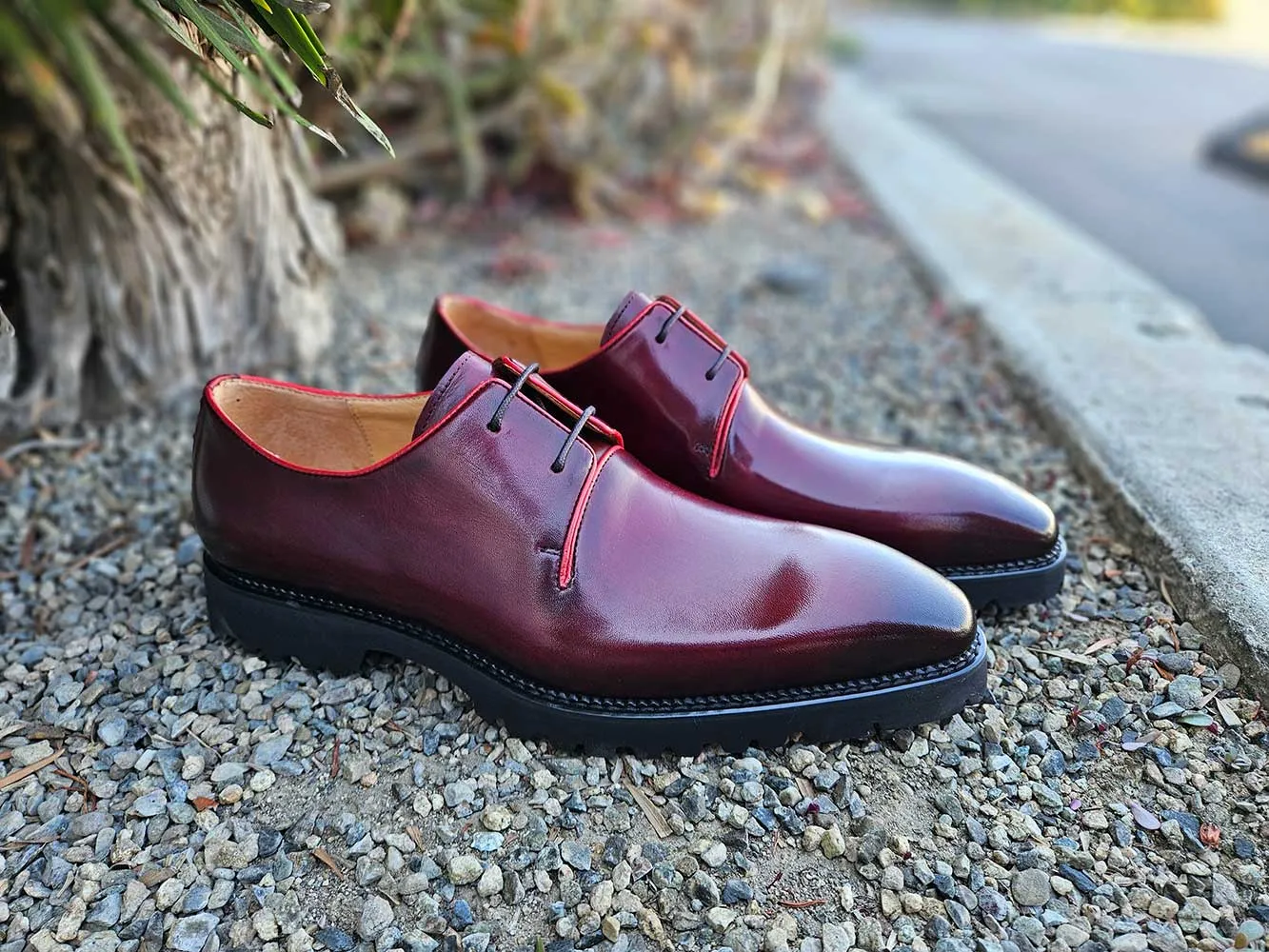 Whole Cut Derby With Lug Sole