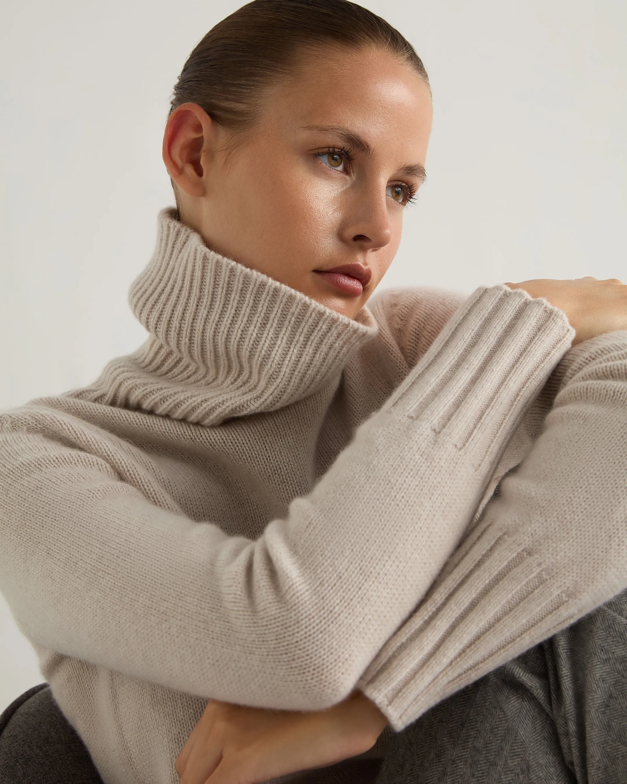 Women's Hazel Chunky Turtle Neck Cashmere Sweater Frost White