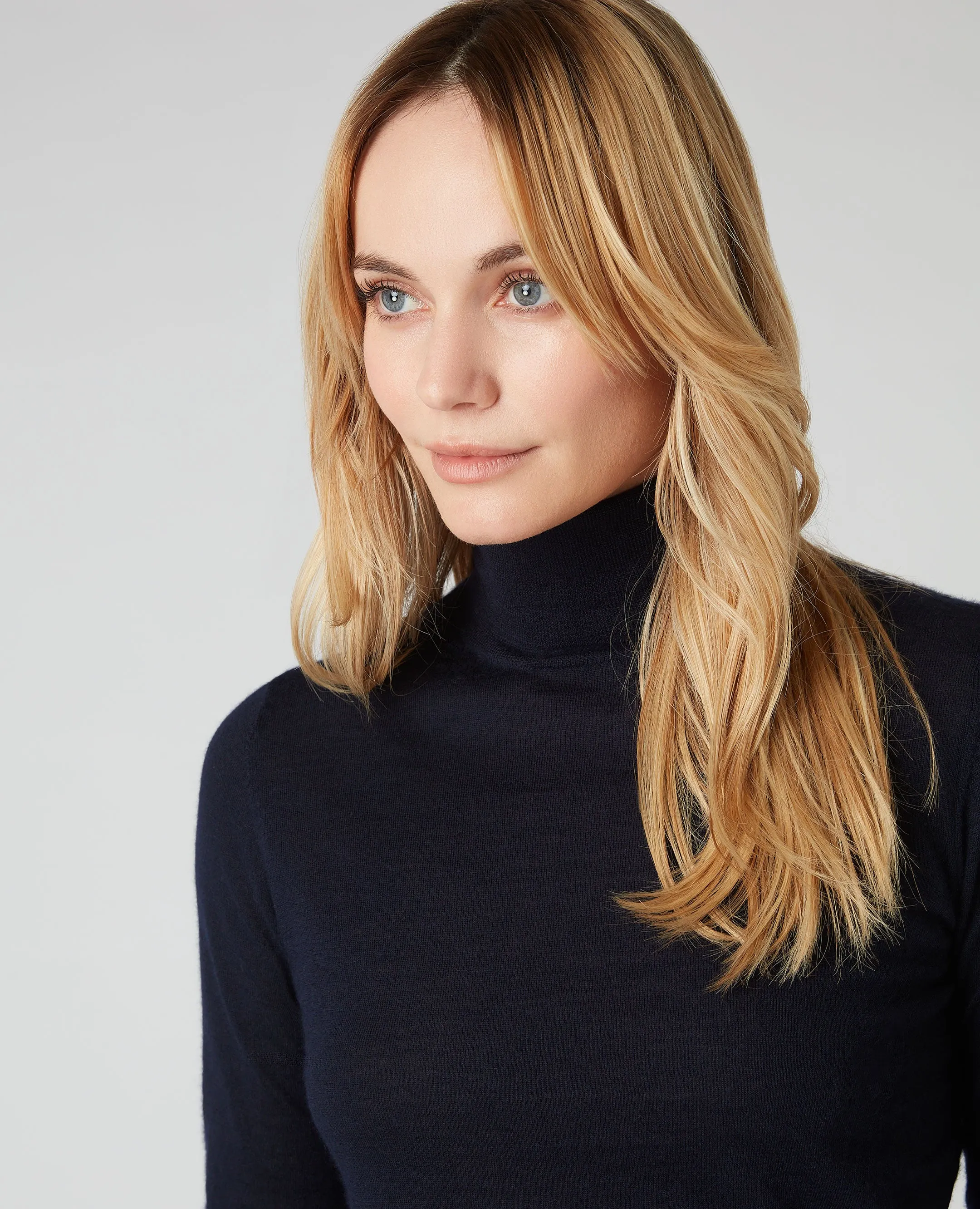 Women's Margot Superfine Cashmere Roll Neck Jumper Navy Blue